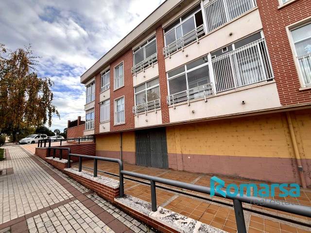 Local comercial en Venta en Pedro García Burguillo en Hervencias