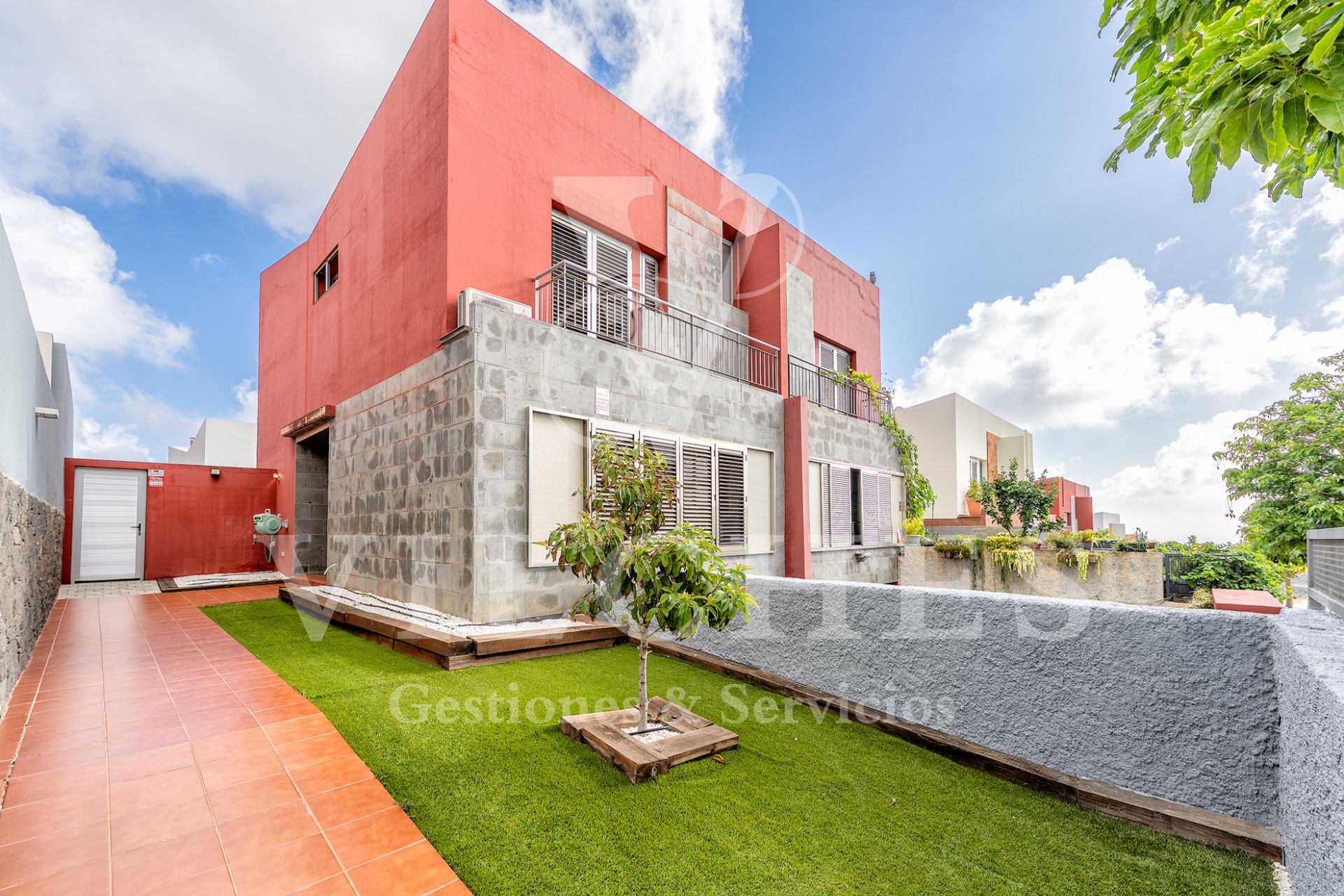 Exterior view of House or chalet for sale in Las Palmas de Gran Canaria  with Air Conditioner, Private garden and Terrace