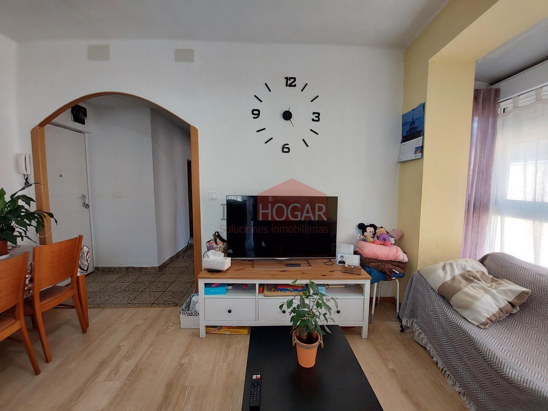 Living room of Flat for sale in Ávila Capital  with Heating, Private garden and Terrace
