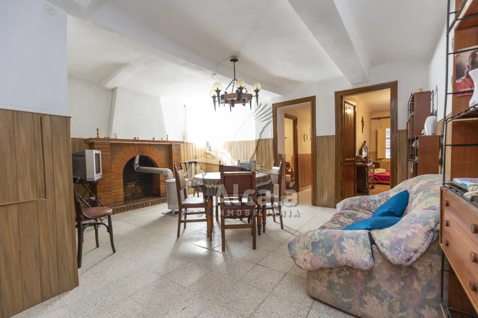 Sala d'estar de Casa o xalet en venda en Driebes amb Calefacció, Traster i Balcó