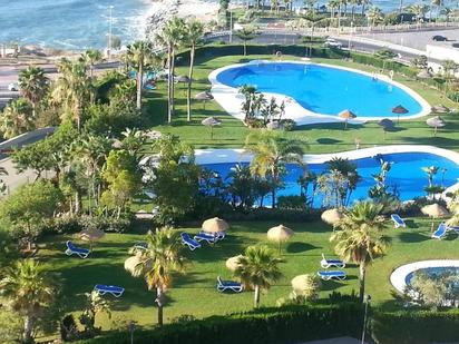 Piscina de Casa adosada en venda en Benalmádena amb Aire condicionat, Terrassa i Piscina comunitària