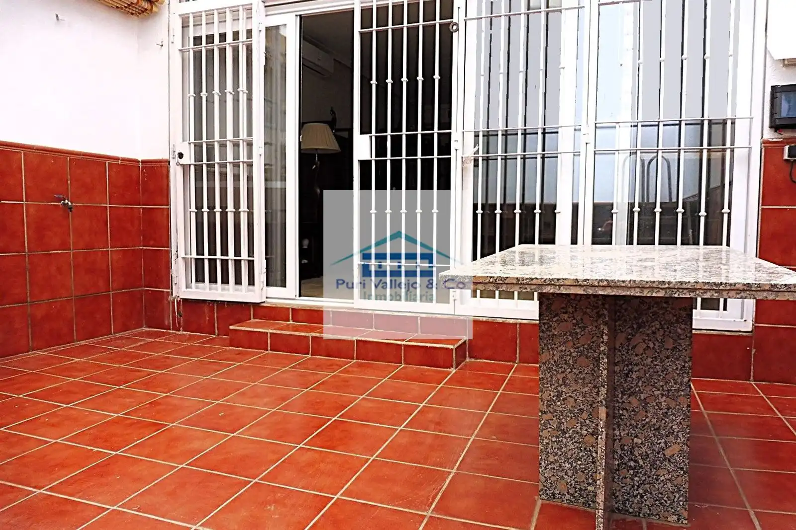 Vista exterior de Casa adosada en venta en Córdoba con Aire acondicionado, Calefacción y Terraza