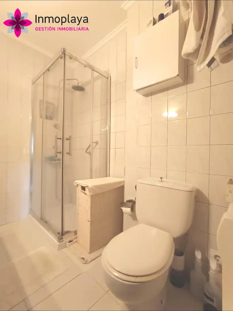 Badezimmer von Wohnung zum Verkauf in Noja mit Heizung, Terrasse und Möbliert