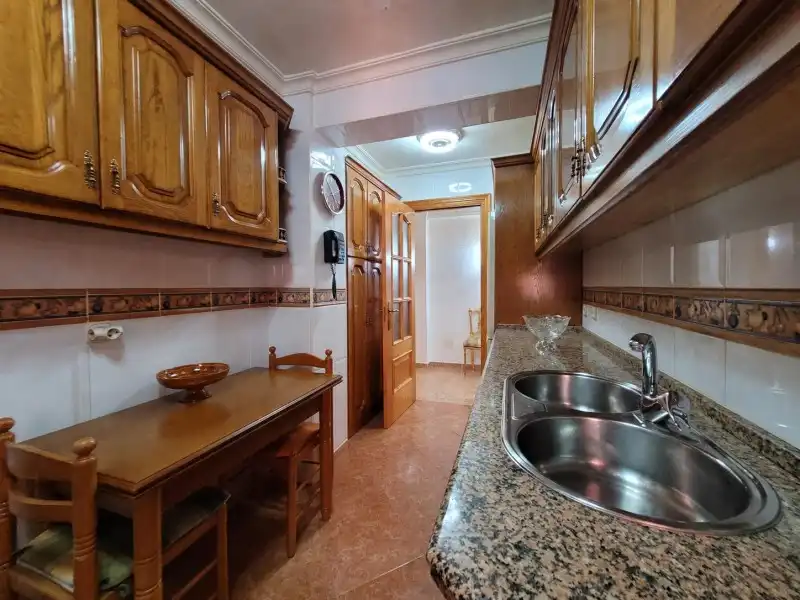 Cuina de Pis en venda en Málaga amb Terrassa, Forn i Rentadora
