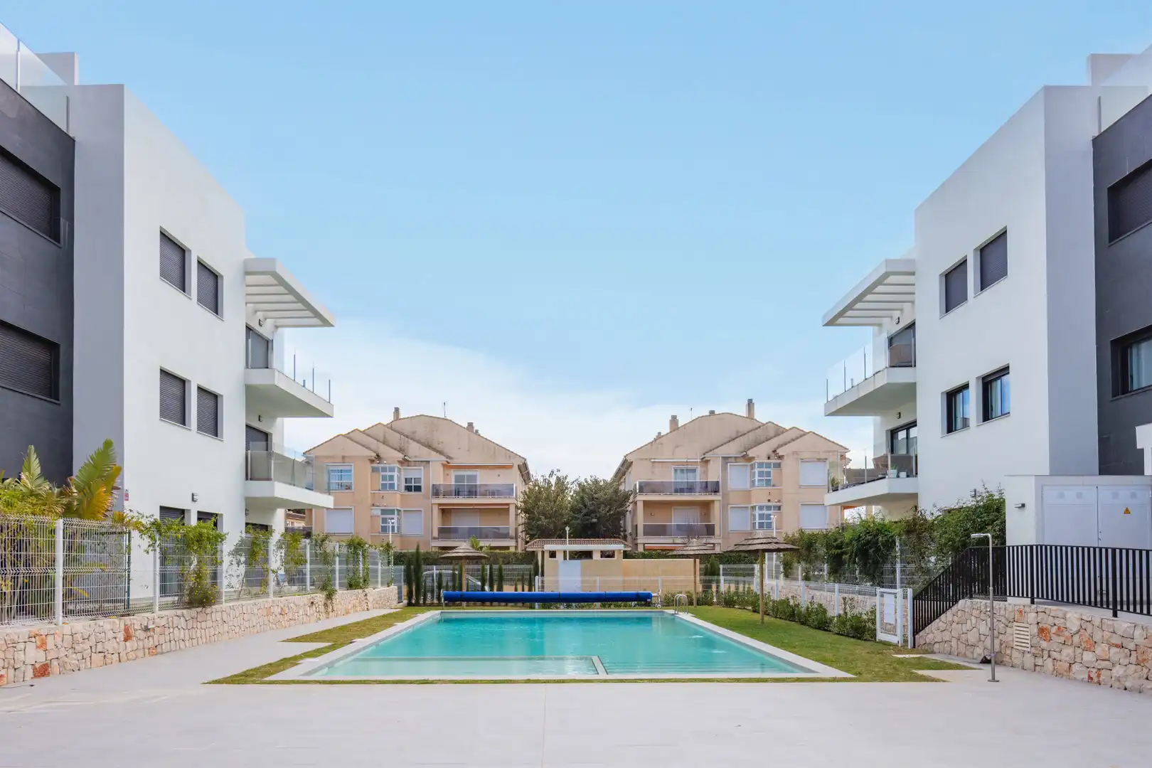 Mini appartamento con piscina in vendita a Montañar - El Arenal, imagen 24