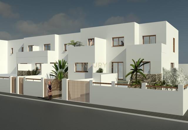 Casa adosada en Venta en C. Iris Carchuna, 1 en Calahonda - Carchuna