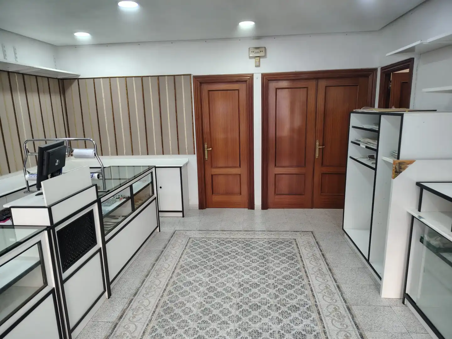 Business premises for sale in Avenida Prado Boyal 3C, imagen 2