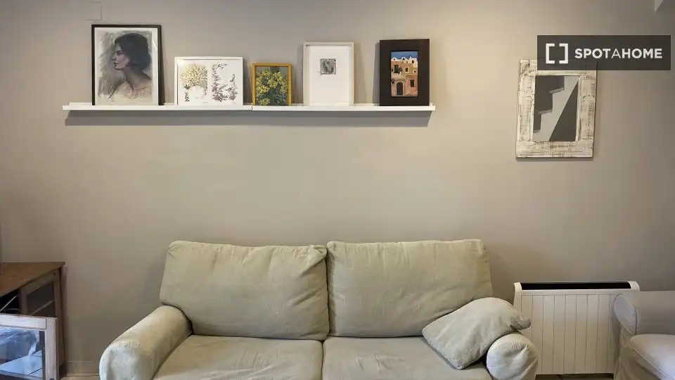 Sala de estar de Piso de alquiler en Sant Cugat del Vallès con Aire acondicionado, Calefacción y Amueblado