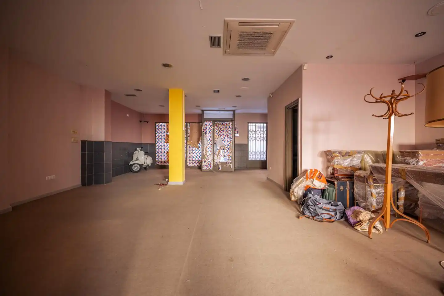 Local en venta en Ávila