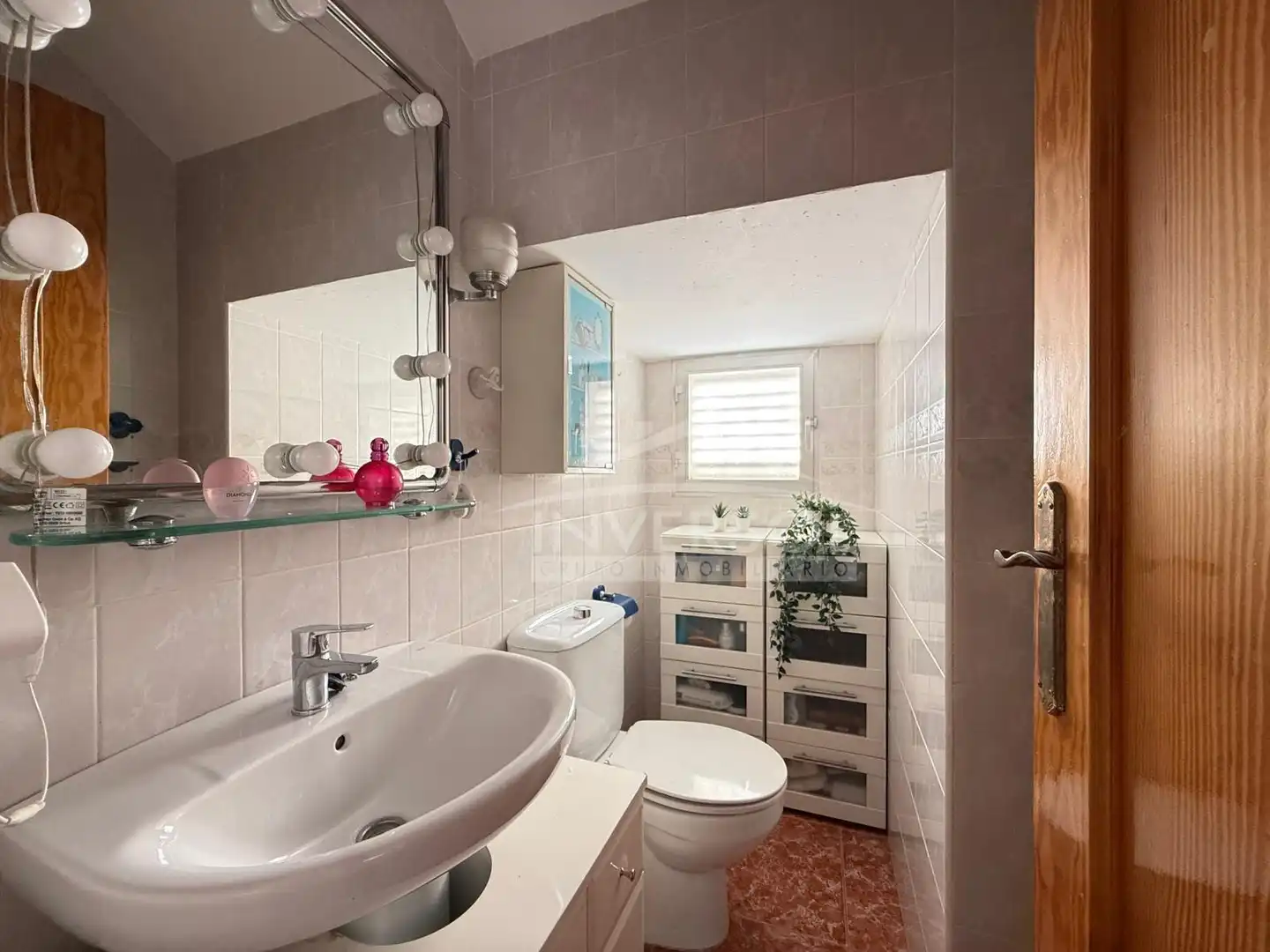 Badezimmer von Einfamilien-Reihenhaus zum Verkauf in El Ejido mit Klimaanlage, Heizung und Abstellraum