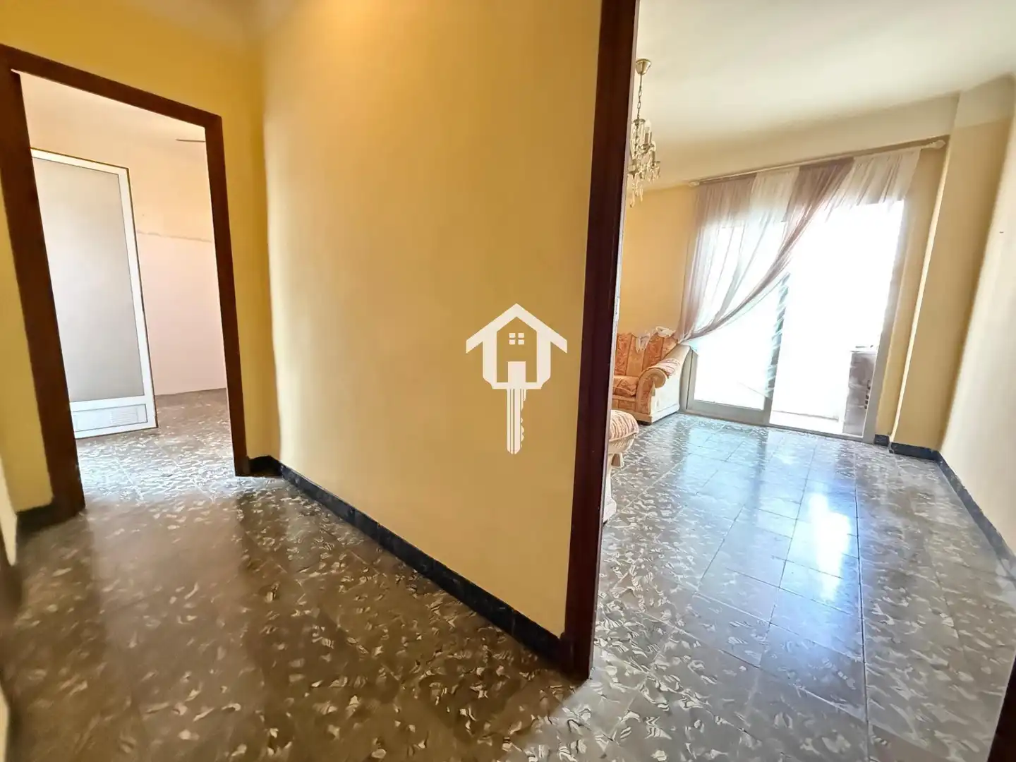 Apartamento en venta en Calle MAESTRO ALONSO, Altozano - Conde Lumiares
