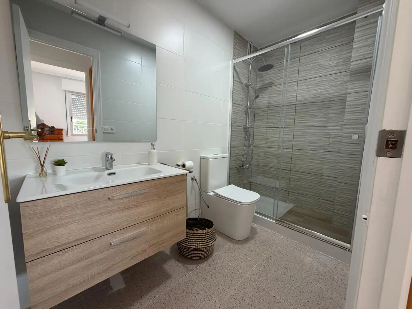 Bathroom of Apartments for rent in Santa Pola  with Air Conditioner, Heating and Terrace