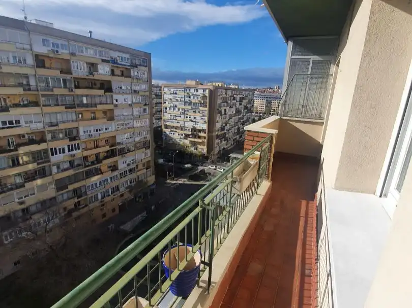 Exterior view of Flat for sale in  Madrid Capital  with Terrace