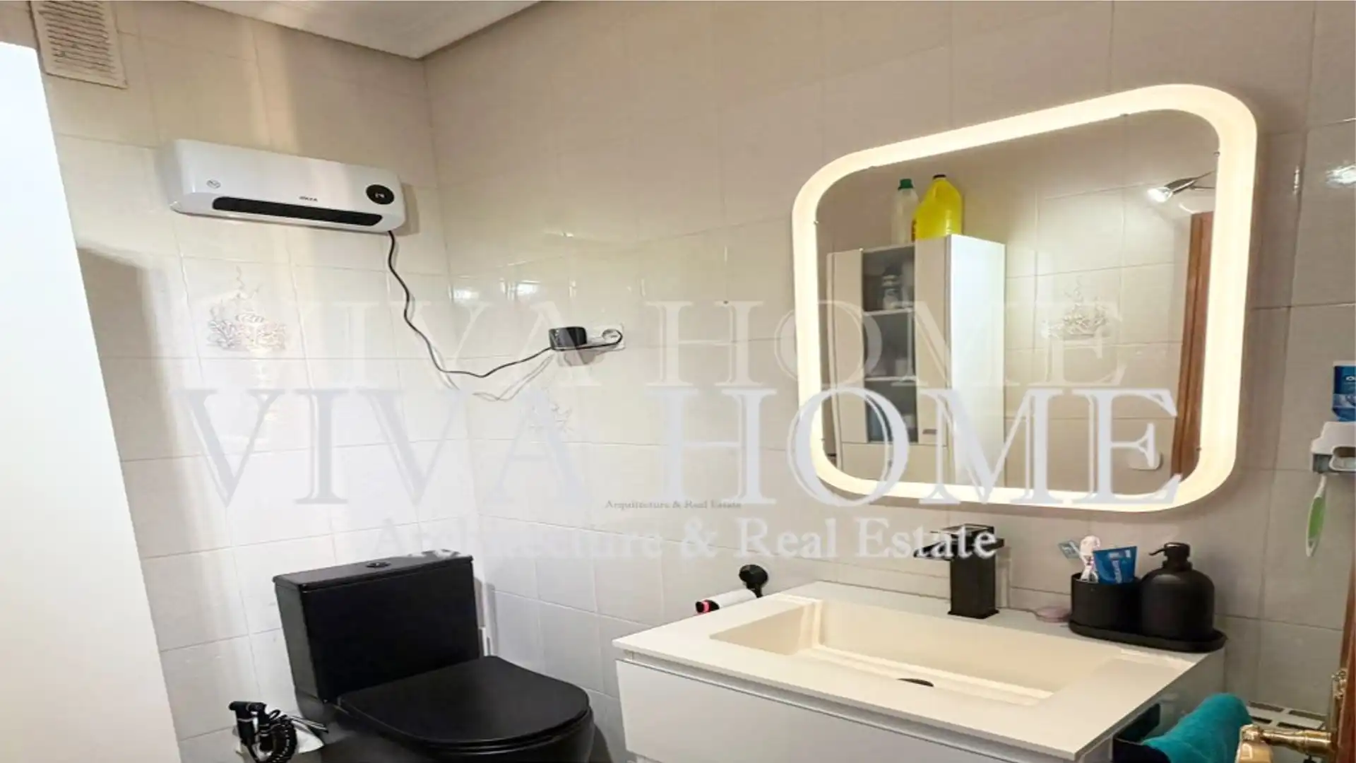 Bany de Pis en venda en  Madrid Capital