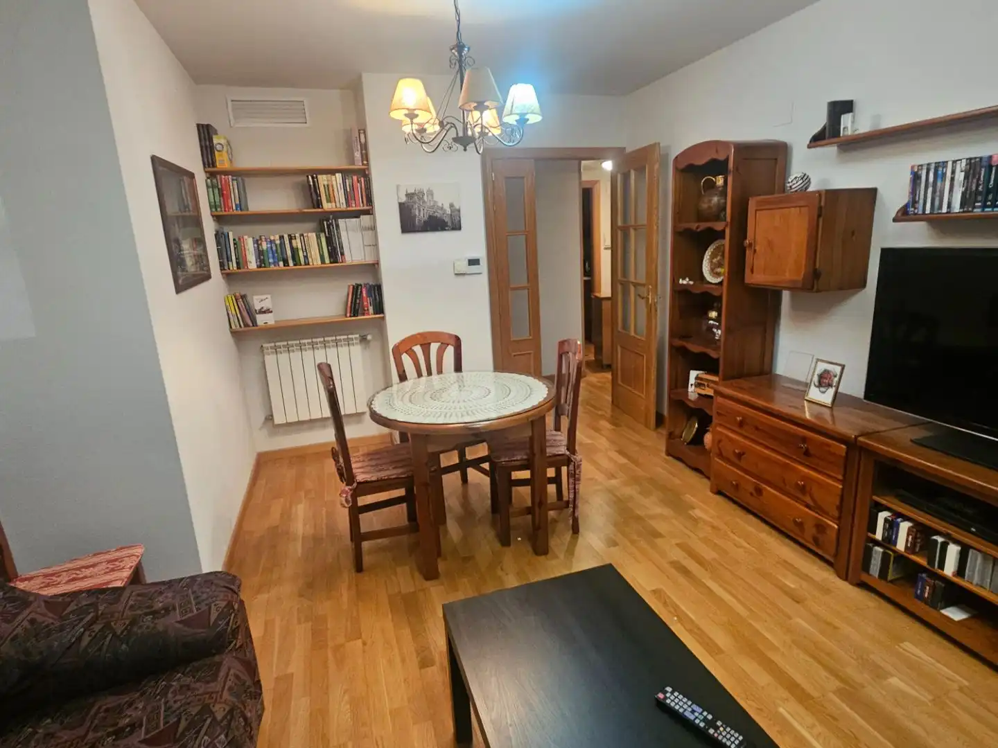 Sala d'estar de Pis en venda en Linares amb Aire condicionat i Balcó