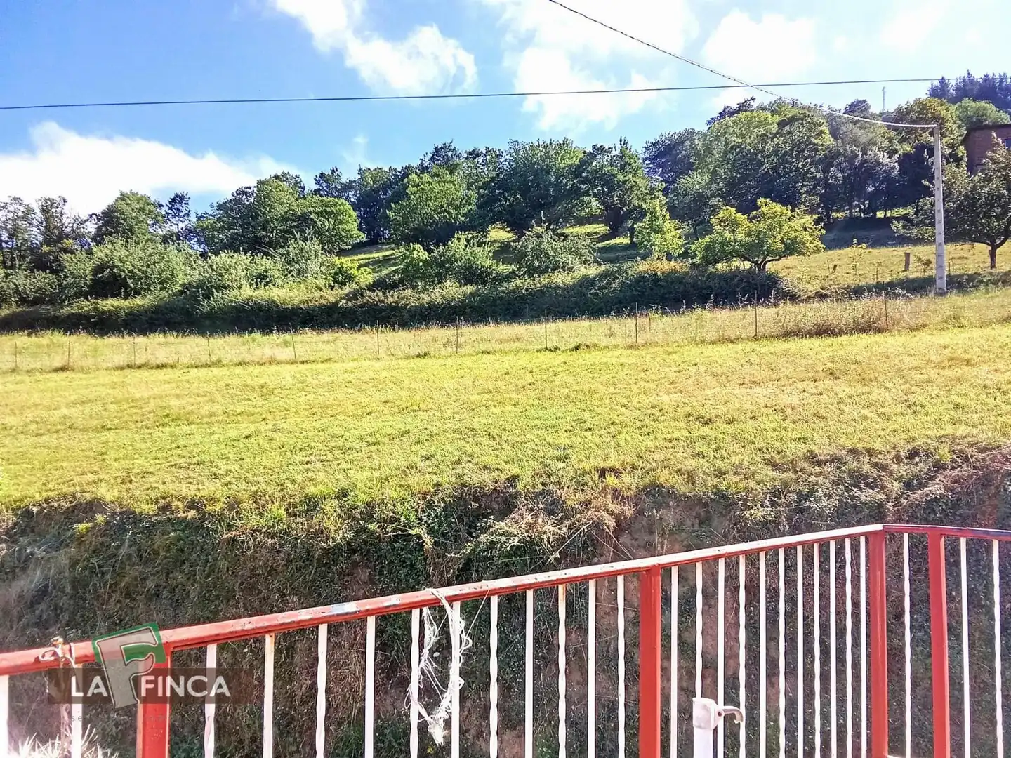 Houses for sale in Belmonte de Miranda  with Heating, Terrace and Storage room