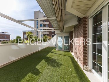 Flat with pool for sale in Hortaleza