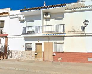 Vista exterior de Casa adosada en venda en Trigueros amb Balcó