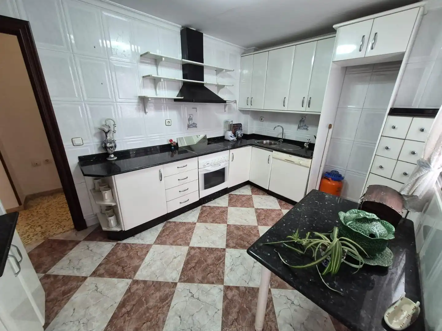 Cocina de Piso en venta en San Fernando con Trastero y Balcón