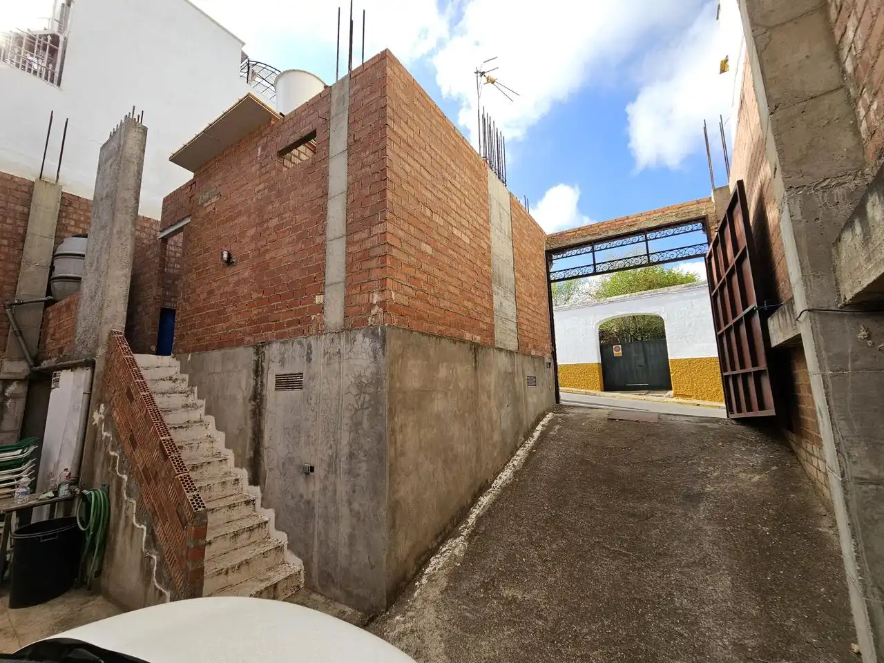 Vista exterior de Casa o chalet en venta en Alcalá de Guadaira