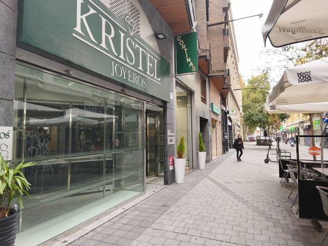 Local comercial en Venta en Gran Via