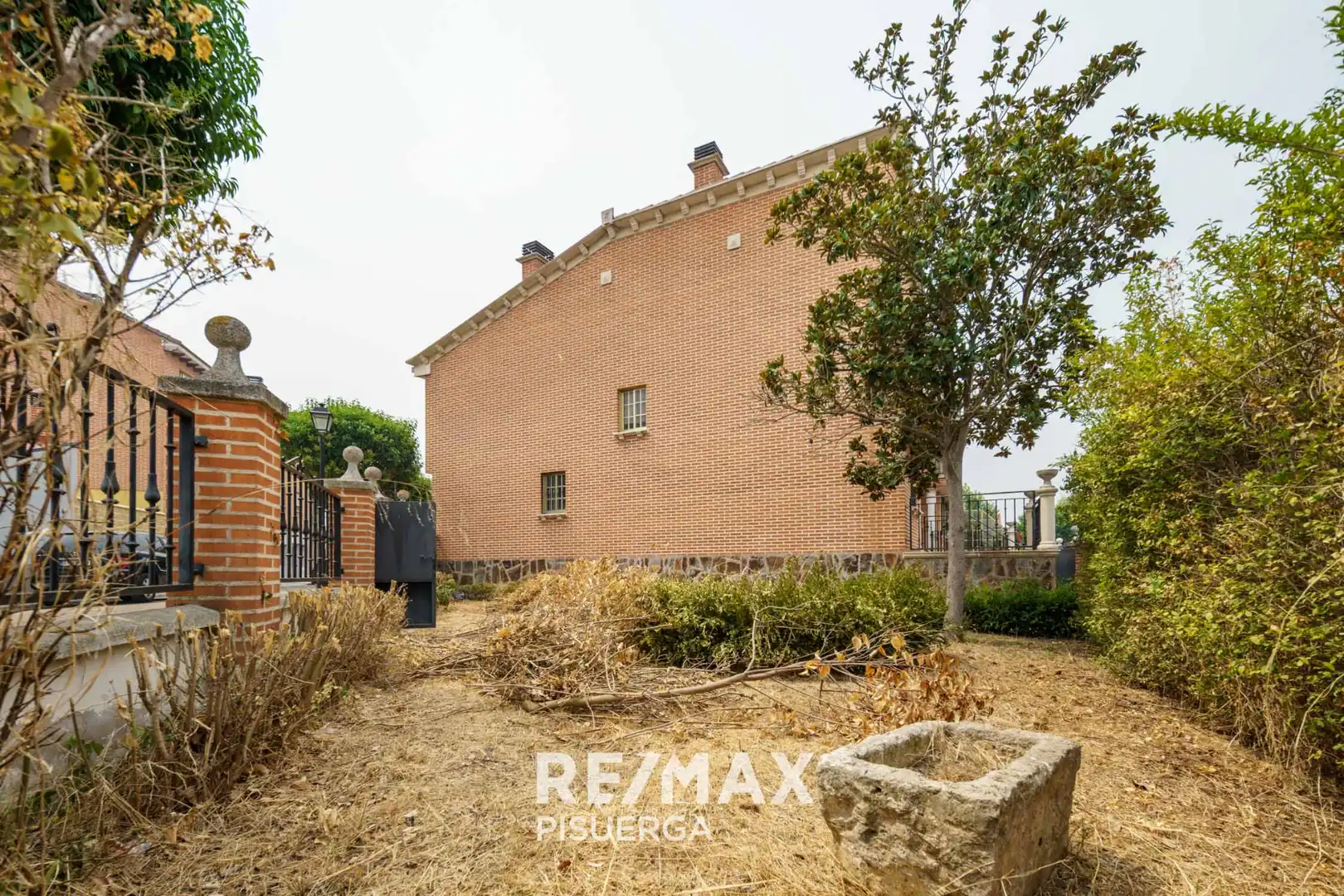 Chalet con jardín en venta en Calle Castilla y León 1, imagen 7