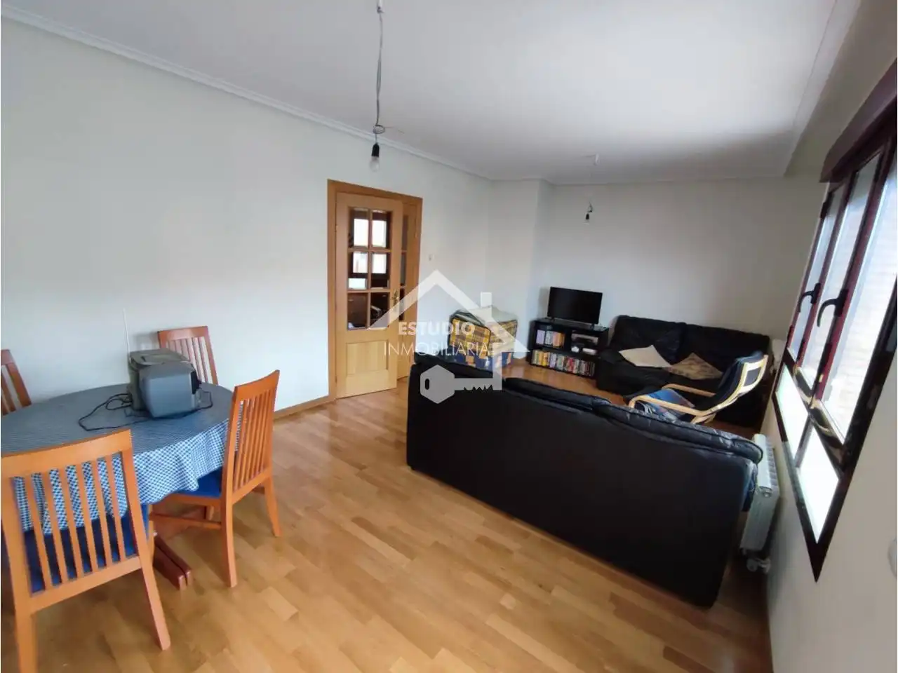 Living room of Detached homes for sale in Canillas de Río Tuerto  with Heating, Parquet flooring and Terrace