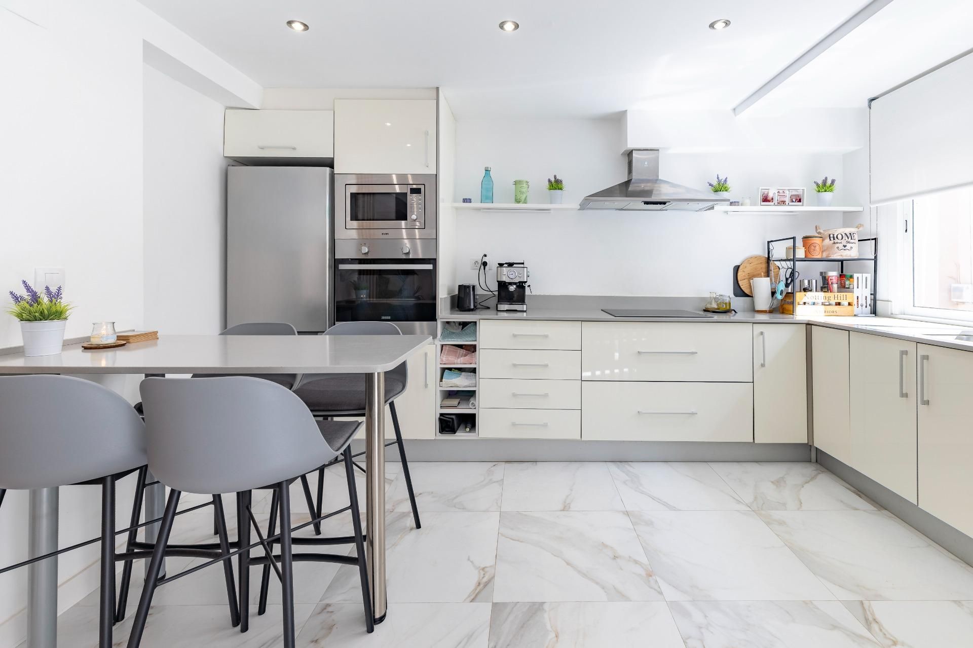 Kitchen of Flat for sale in  Valencia Capital  with Air Conditioner, Terrace and Balcony