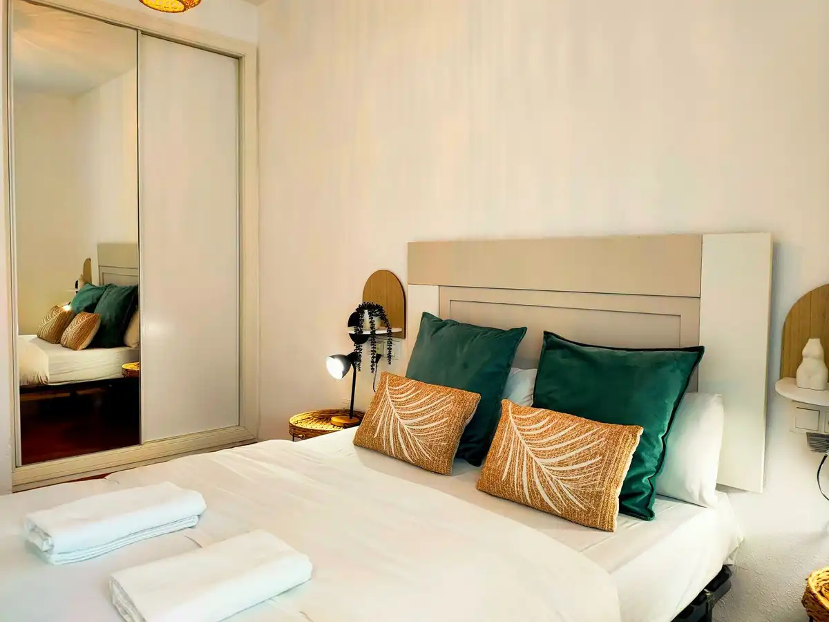 Habitación de Ático en venta en Fuengirola con Aire acondicionado, Amueblado y Piscina comunitaria