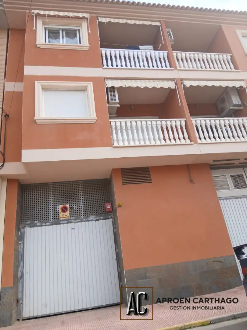 Piso con terraza en venta en Centro, imagen 2