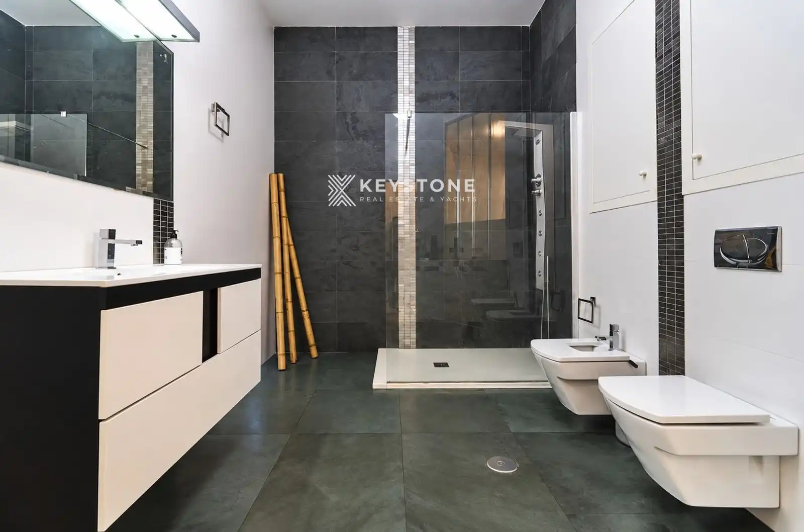Baño de Piso de alquiler en Alicante / Alacant con Aire acondicionado, Calefacción y Terraza