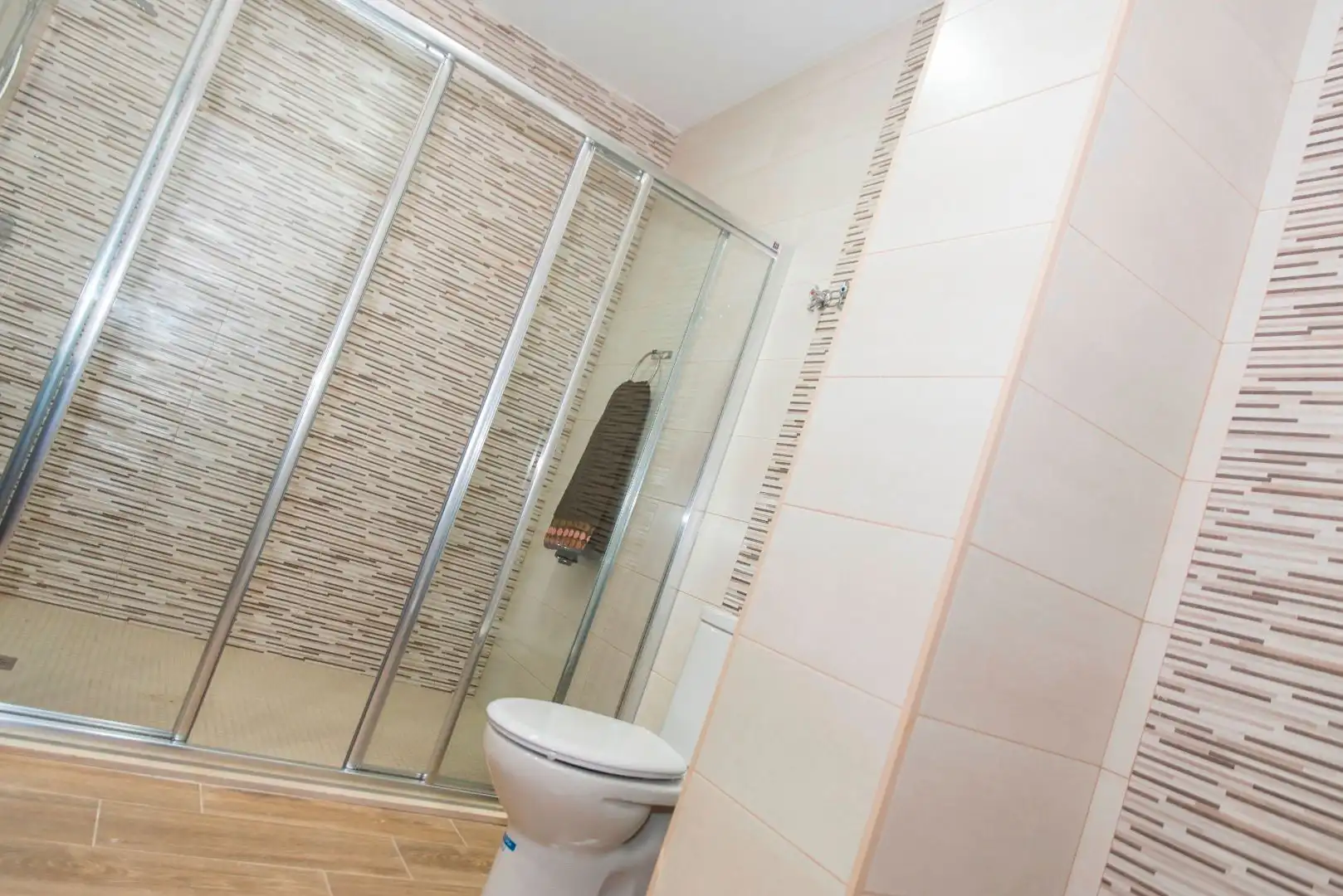 Baño de Apartamento de alquiler en Levante