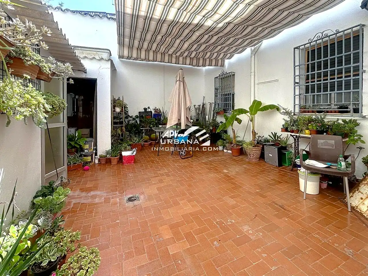 Terrace of Ground floor for sale in Lucena  with Storage room and Swimming Pool