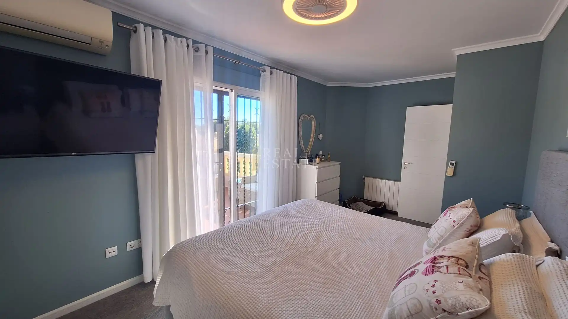 House with terrace for sale in Rambla dels Mortits, imagen 24