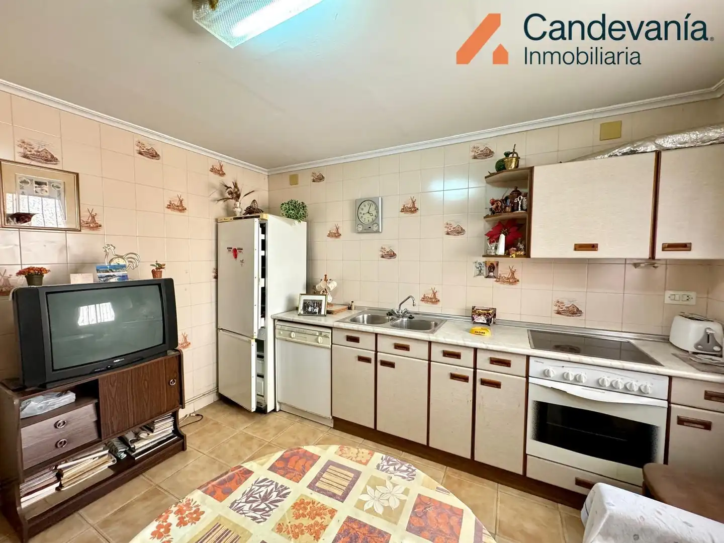 Küche von Country house zum Verkauf in San Mateo de Gállego mit Heizung und Privatgarten