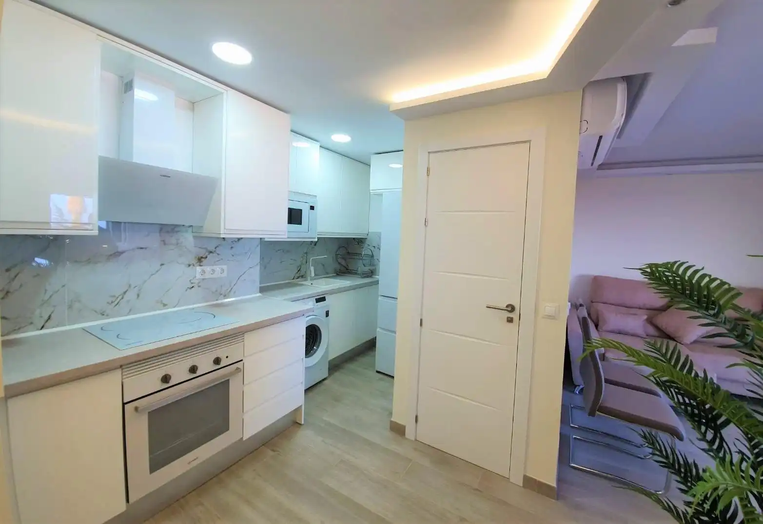 Küche von Wohnung zur Miete in Torremolinos mit Klimaanlage, Heizung und Terrasse