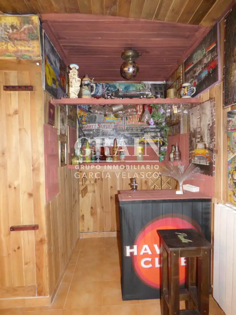 Houses for sale in Albacete  with Heating, Private garden and Storage room