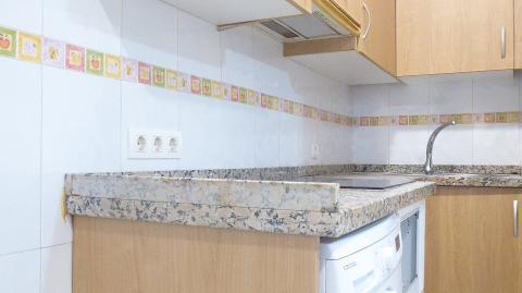 Photo 5 of Apartment for rent in Calle Tomás de Burgos, 12, Parque Victoria Eugenia, Málaga Capital