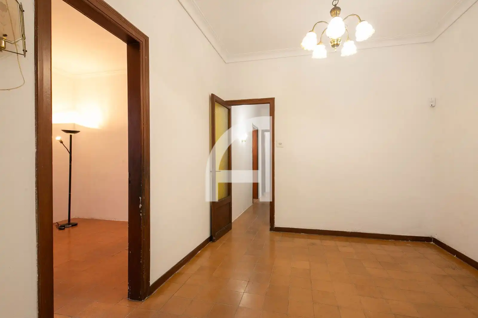 Wohnung zum Verkauf in L'Hospitalet de Llobregat mit Terrasse und Balkon