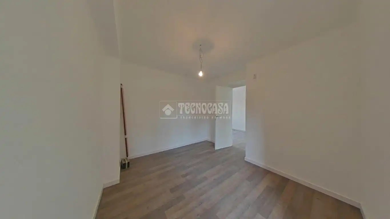 Schlafzimmer von Wohnung zum Verkauf in Cornellà de Llobregat