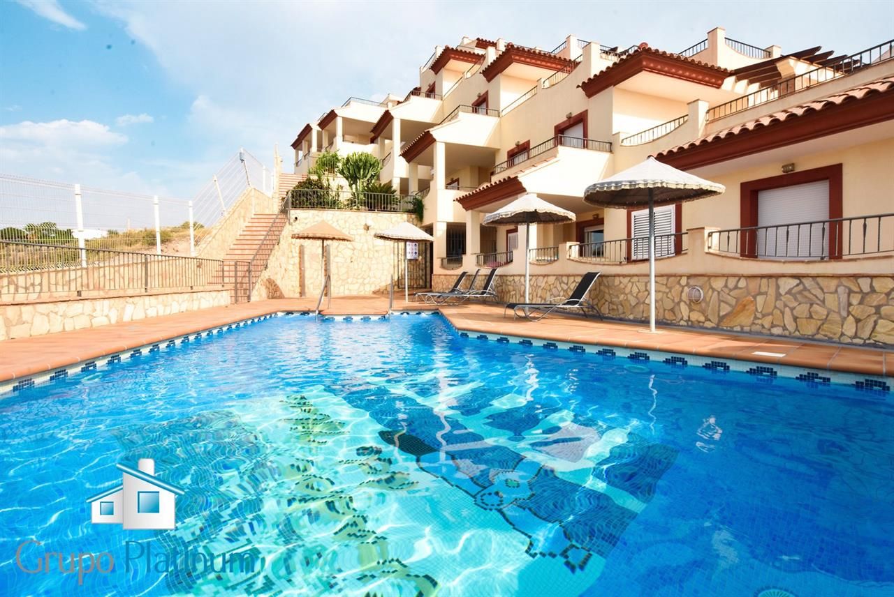 Piscina de Apartament en venda en Cuevas del Almanzora amb Aire condicionat, Terrassa i Piscina