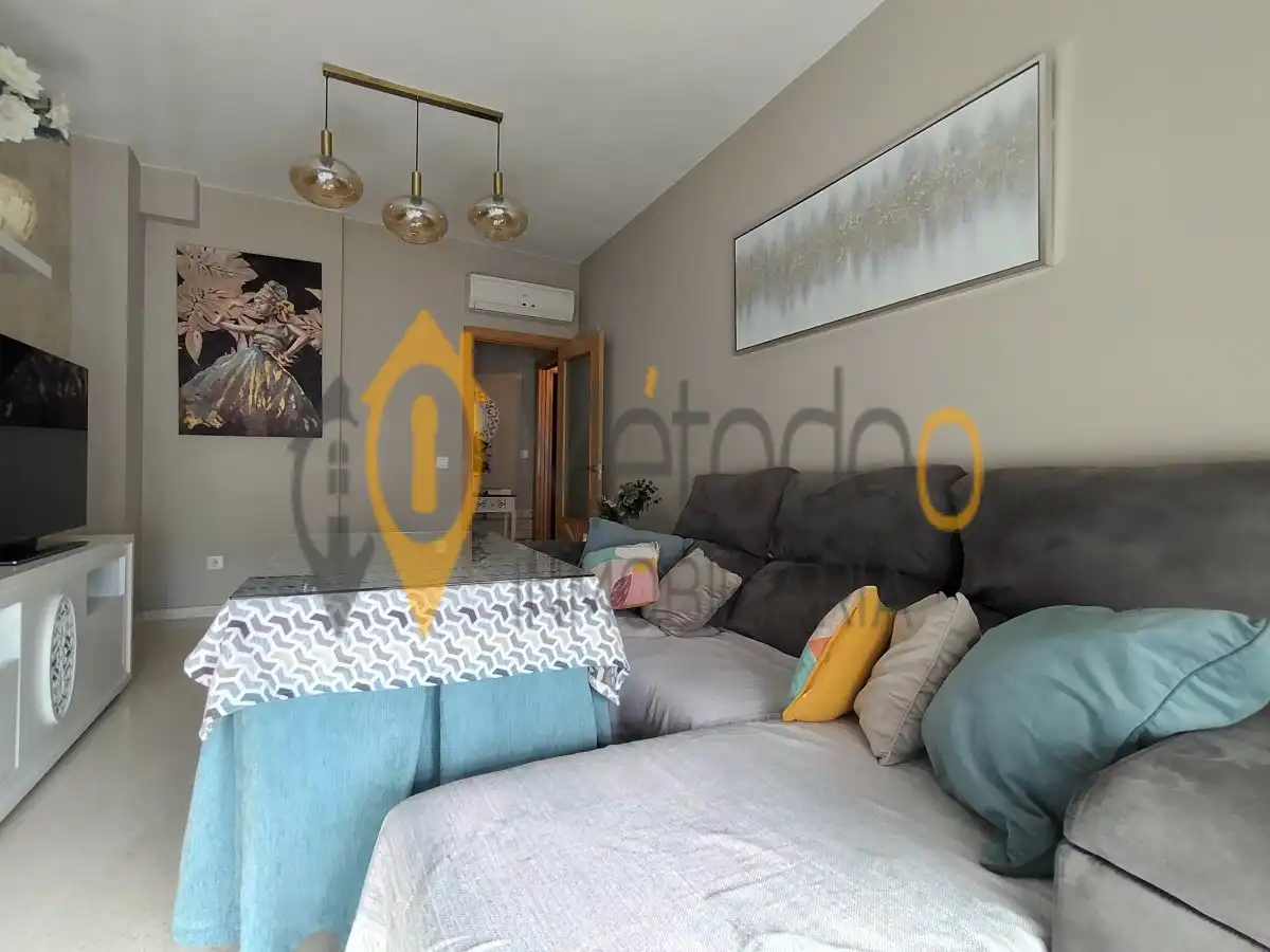 Habitación de Piso en venta en Sevilla con Aire acondicionado, Calefacción y Jardín privado