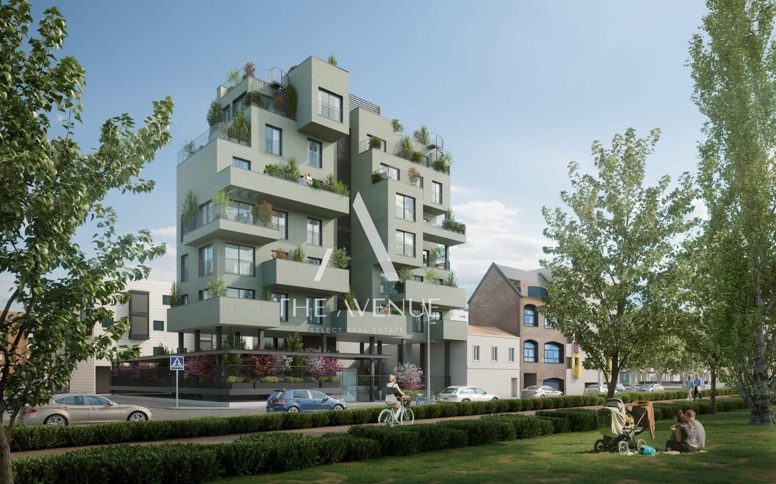 Vista exterior de Àtic en venda en  Madrid Capital amb Terrassa i Piscina comunitària
