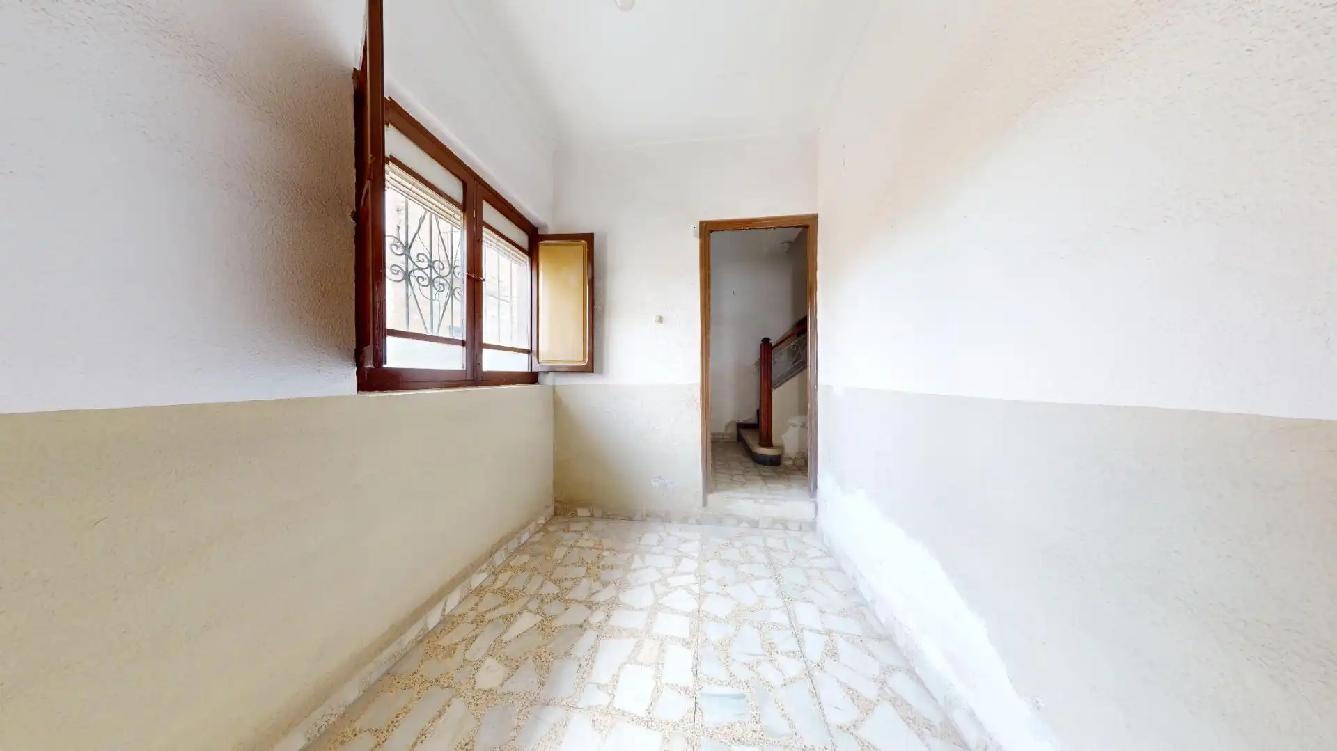 Houses for sale in Berja