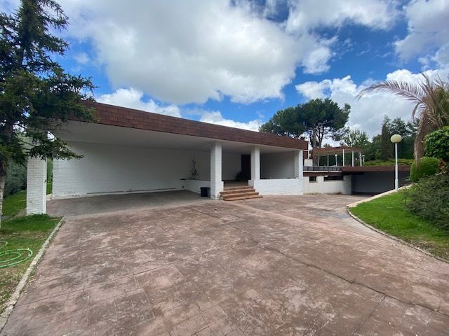 Vista exterior de Casa o chalet de alquiler en Boadilla del Monte con Aire acondicionado, Jardín privado y Trastero