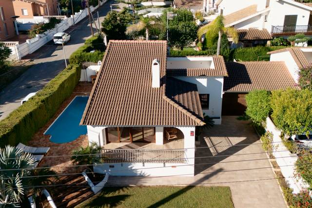 Casa-chalet en Venta en Carrer de Ponferrada en Roda de Berà