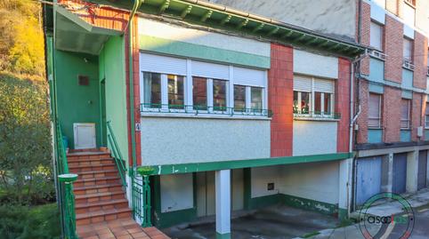 Foto 2 de Casa o xalet en venda a Tuilla / Tiuya - Calle Tras la Estación, 4, Ciaño - Zona Rural, Asturias