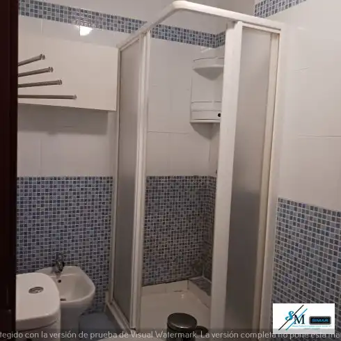 Bany de Pis de lloguer en Bargas amb Aire condicionat, Calefacció i Moblat