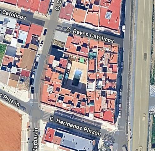 Garaje en Venta en Calle Reyes Católicos, 28 en Lepe