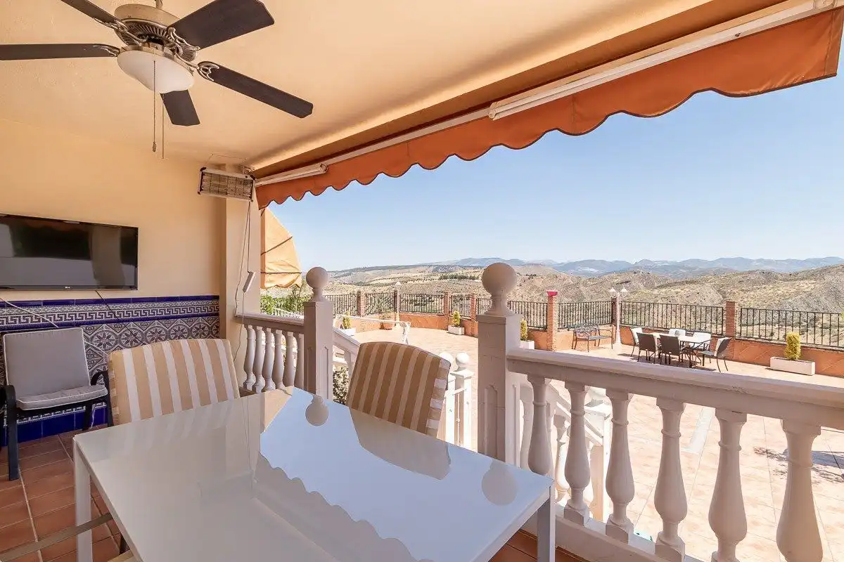 Maison avec terrasse à vendre à Barrio de la Vega, imagen 4